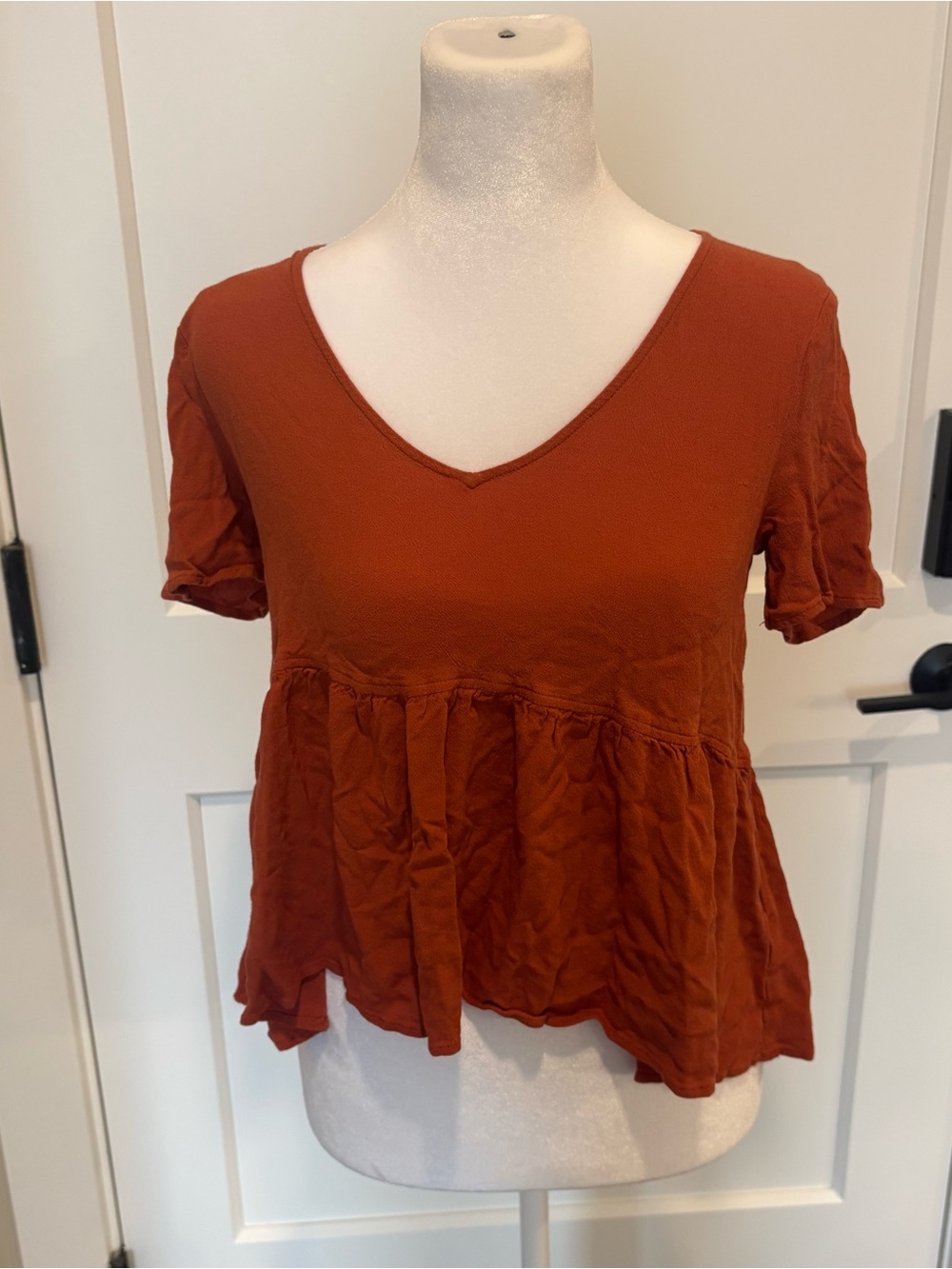 Women's V-Neck Babydoll Top in Rust